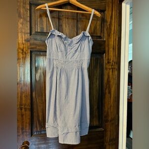 American Eagle seer sucker sundress w/pockets